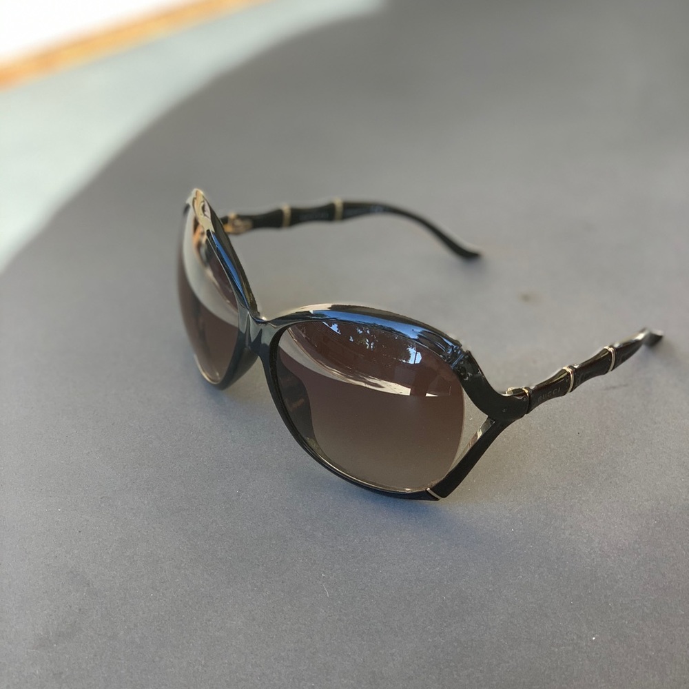 GUCCI bamboo frame Sunglasses